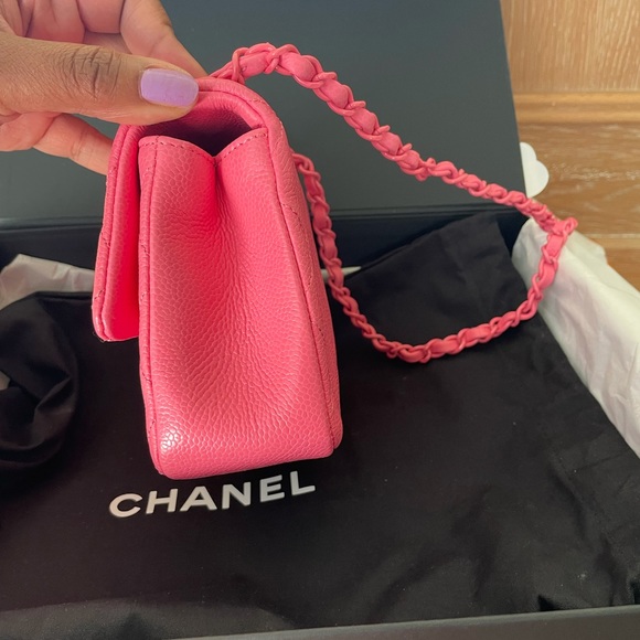 Chanel mini flap bag in pink - Picture 3 of 5
